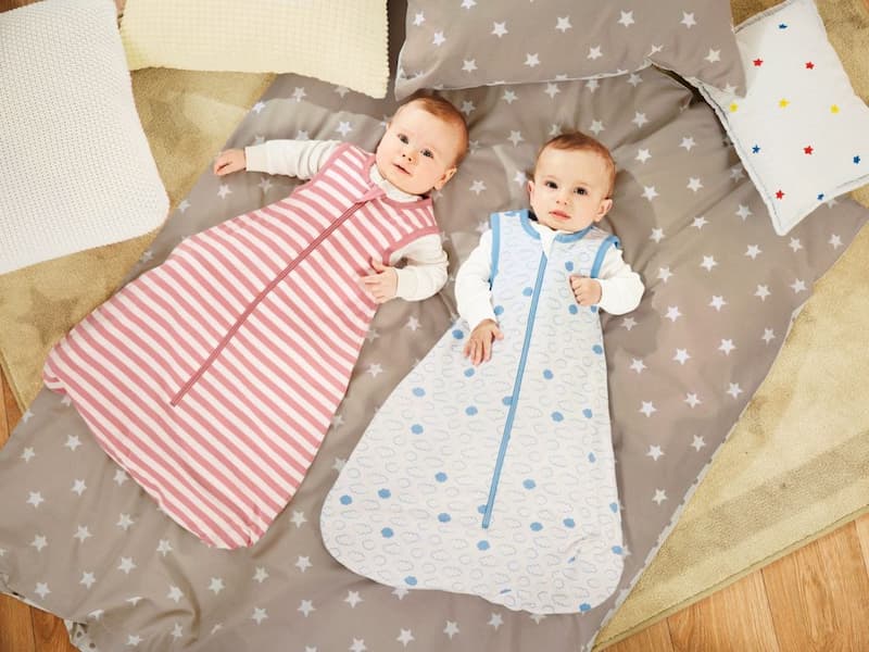 لباس خواب نوزاد از مهم ترین لباس های نوزاد تازه متولد شده